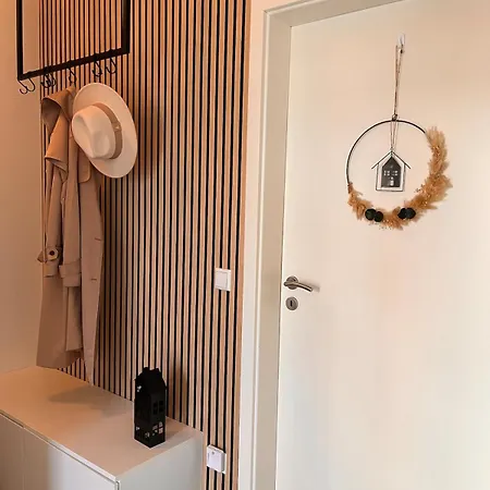 Апартаменты Ella House *